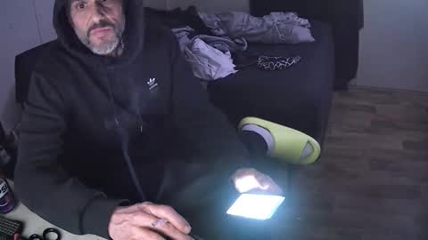 Muffdiver online show from 18, 2, 2026