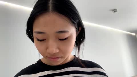 Mia online show from 10, 3, 2026