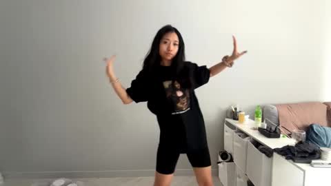 Mia online show from 16, 3, 2026