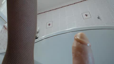 Snapshot of mullty chatting on 14, 1, 2025 Mullty online show from 14, 1, 2025