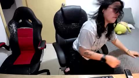 Dani and Alex online show from 30, 10, 2025