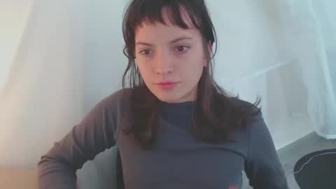 Snapshot of munchi_ chatting on 18, 11, 2025 online show from 18, 11, 2025