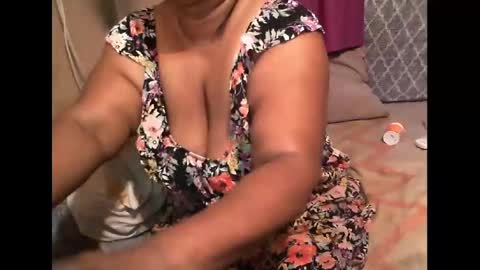 Snapshot of munniegalz1 chatting on 16, 2, 2025 your angel online show from 16, 2, 2025