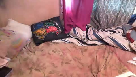 Snapshot of munniegalz1 chatting on 24, 9, 2025 your angel online show from 24, 9, 2025