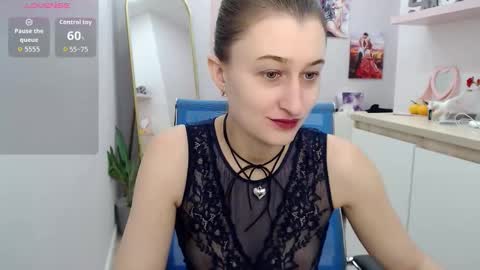 Snapshot of muriel_elvin chatting on 28, 11, 2025 muriel_elvin online show from 28, 11, 2025