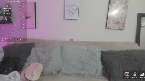 Snapshot of muriell_69 chatting on 27, 10, 2025 muriell_69 online show from 27, 10, 2025