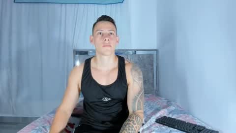 muscle_king_cum online show from 28, 1, 2025