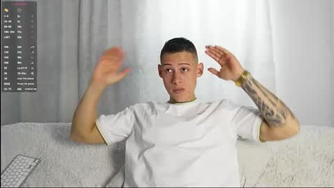 muscle_king_cum online show from 10, 10, 2025