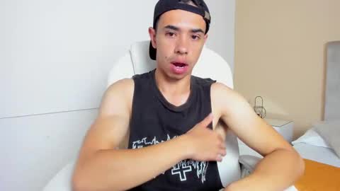 muscle scott online show from 10, 9, 2025