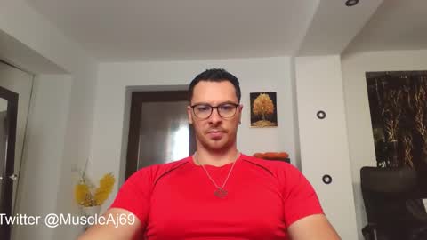 Snapshot of muscleaj69 chatting on 12, 10, 2025 AJ online show from 12, 10, 2025