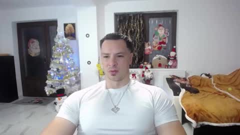 Snapshot of muscleaj69 chatting on 16, 11, 2025 AJ online show from 16, 11, 2025