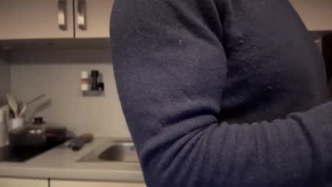 musclehair3 online show from 5, 2, 2025