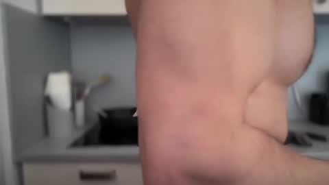 musclehair3 online show from 7, 3, 2025