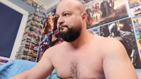 Snapshot of muscular_bear chatting on 3, 5, 2026 Chris online show from 3, 5, 2026