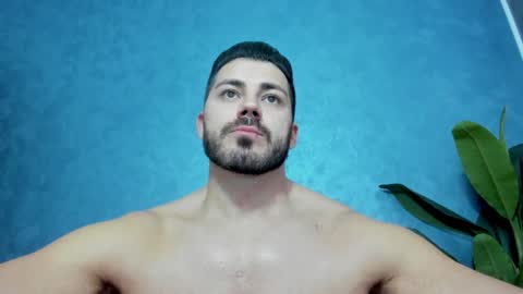 Snapshot of muscularmaster chatting on 26, 1, 2025 muscularmaster onlyfans online show from 26, 1, 2025