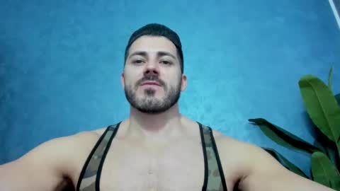 Snapshot of muscularmaster chatting on 21, 2, 2025 muscularmaster onlyfans online show from 21, 2, 2025