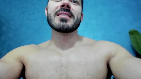 Snapshot of muscularmaster chatting on 26, 2, 2025 muscularmaster onlyfans online show from 26, 2, 2025