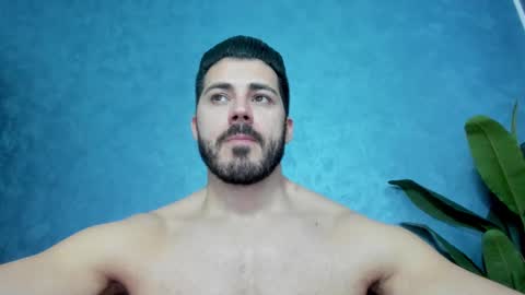 Snapshot of muscularmaster chatting on 2, 3, 2025 muscularmaster onlyfans online show from 2, 3, 2025