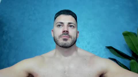 Snapshot of muscularmaster chatting on 6, 3, 2025 muscularmaster onlyfans online show from 6, 3, 2025