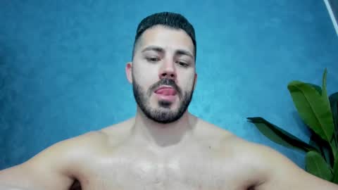 Snapshot of muscularmaster chatting on 9, 3, 2025 muscularmaster onlyfans online show from 9, 3, 2025