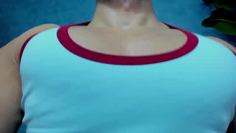 Snapshot of muscularmaster chatting on 10, 10, 2025 muscularmaster onlyfans online show from 10, 10, 2025