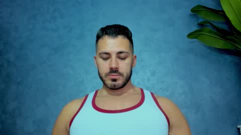 Snapshot of muscularmaster chatting on 11, 10, 2025 muscularmaster onlyfans online show from 11, 10, 2025