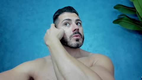 Snapshot of muscularmaster chatting on 18, 10, 2025 muscularmaster onlyfans online show from 18, 10, 2025