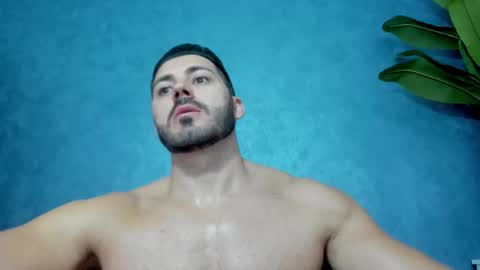 Snapshot of muscularmaster chatting on 19, 10, 2025 muscularmaster onlyfans online show from 19, 10, 2025