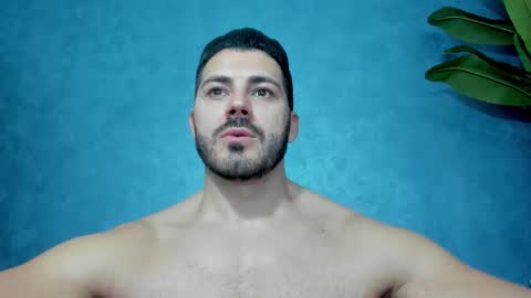 Snapshot of muscularmaster chatting on 20, 10, 2025 muscularmaster onlyfans online show from 20, 10, 2025