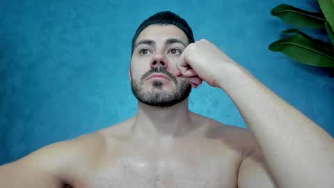 Snapshot of muscularmaster chatting on 25, 10, 2025 muscularmaster onlyfans online show from 25, 10, 2025