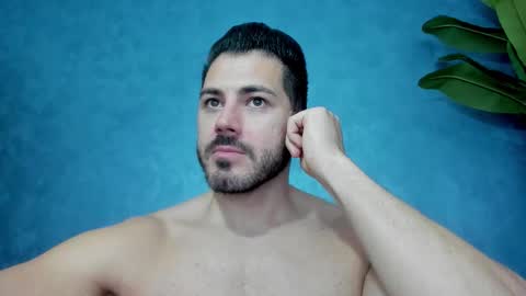 Snapshot of muscularmaster chatting on 28, 10, 2025 muscularmaster onlyfans online show from 28, 10, 2025