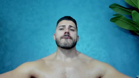 Snapshot of muscularmaster chatting on 31, 10, 2025 muscularmaster onlyfans online show from 31, 10, 2025