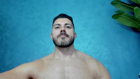 Snapshot of muscularmaster chatting on 1, 11, 2025 muscularmaster onlyfans online show from 1, 11, 2025