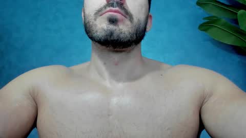 Snapshot of muscularmaster chatting on 12, 11, 2025 muscularmaster onlyfans online show from 12, 11, 2025