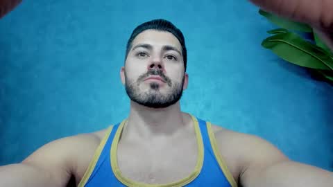 Snapshot of muscularmaster chatting on 13, 11, 2025 muscularmaster onlyfans online show from 13, 11, 2025