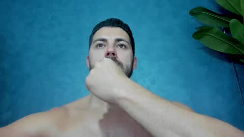 Snapshot of muscularmaster chatting on 14, 11, 2025 muscularmaster onlyfans online show from 14, 11, 2025