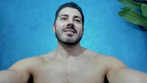 Snapshot of muscularmaster chatting on 23, 11, 2025 muscularmaster onlyfans online show from 23, 11, 2025