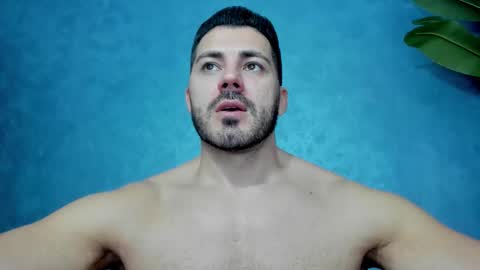 Snapshot of muscularmaster chatting on 4, 12, 2025 muscularmaster onlyfans online show from 4, 12, 2025