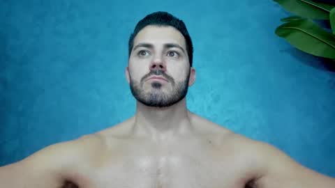 Snapshot of muscularmaster chatting on 14, 12, 2025 muscularmaster onlyfans online show from 14, 12, 2025