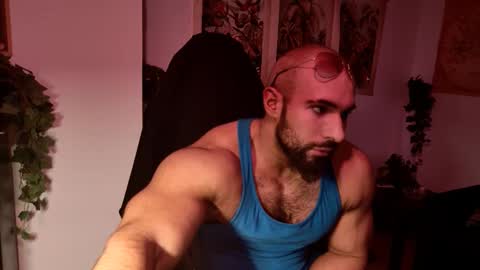 Snapshot of musculusx chatting on 3, 10, 2025 Musculus online show from 3, 10, 2025