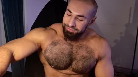 Snapshot of musculusx chatting on 14, 10, 2025 Musculus online show from 14, 10, 2025