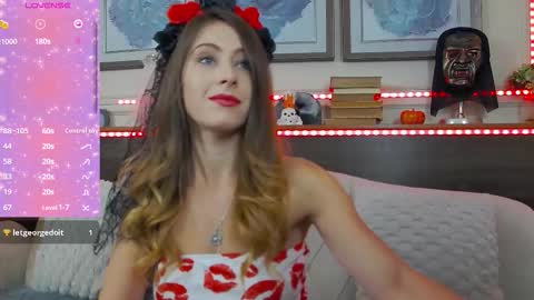 Luna  online show from 28, 10, 2025