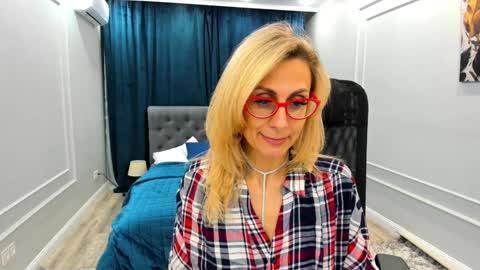 Snapshot of museofstage chatting on 15, 1, 2025 Diana online show from 15, 1, 2025