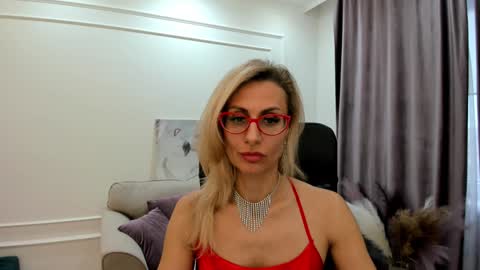 Snapshot of museofstage chatting on 16, 1, 2025 Diana online show from 16, 1, 2025