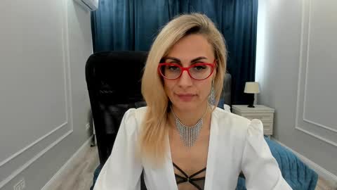 Snapshot of museofstage chatting on 24, 1, 2025 Diana online show from 24, 1, 2025