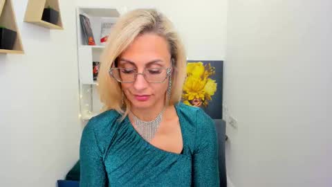 Snapshot of museofstage chatting on 27, 2, 2025 Diana online show from 27, 2, 2025