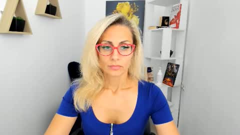 Snapshot of museofstage chatting on 15, 9, 2025 Diana online show from 15, 9, 2025