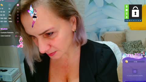 Snapshot of music_fairy chatting on 16, 1, 2025 Lana online show from 16, 1, 2025