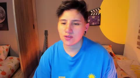 Snapshot of musicayluna chatting on 5, 6, 2026 VALENTINA Luna online show from 5, 6, 2026