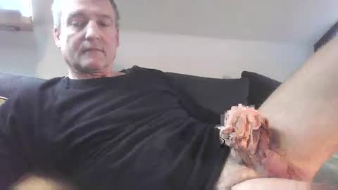 nobuddy online show from 10, 11, 2025